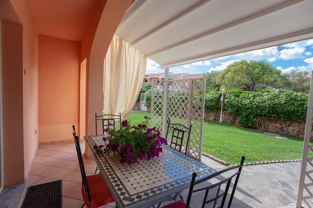 Residence Le Colonnine San Teodoro  Exterior photo