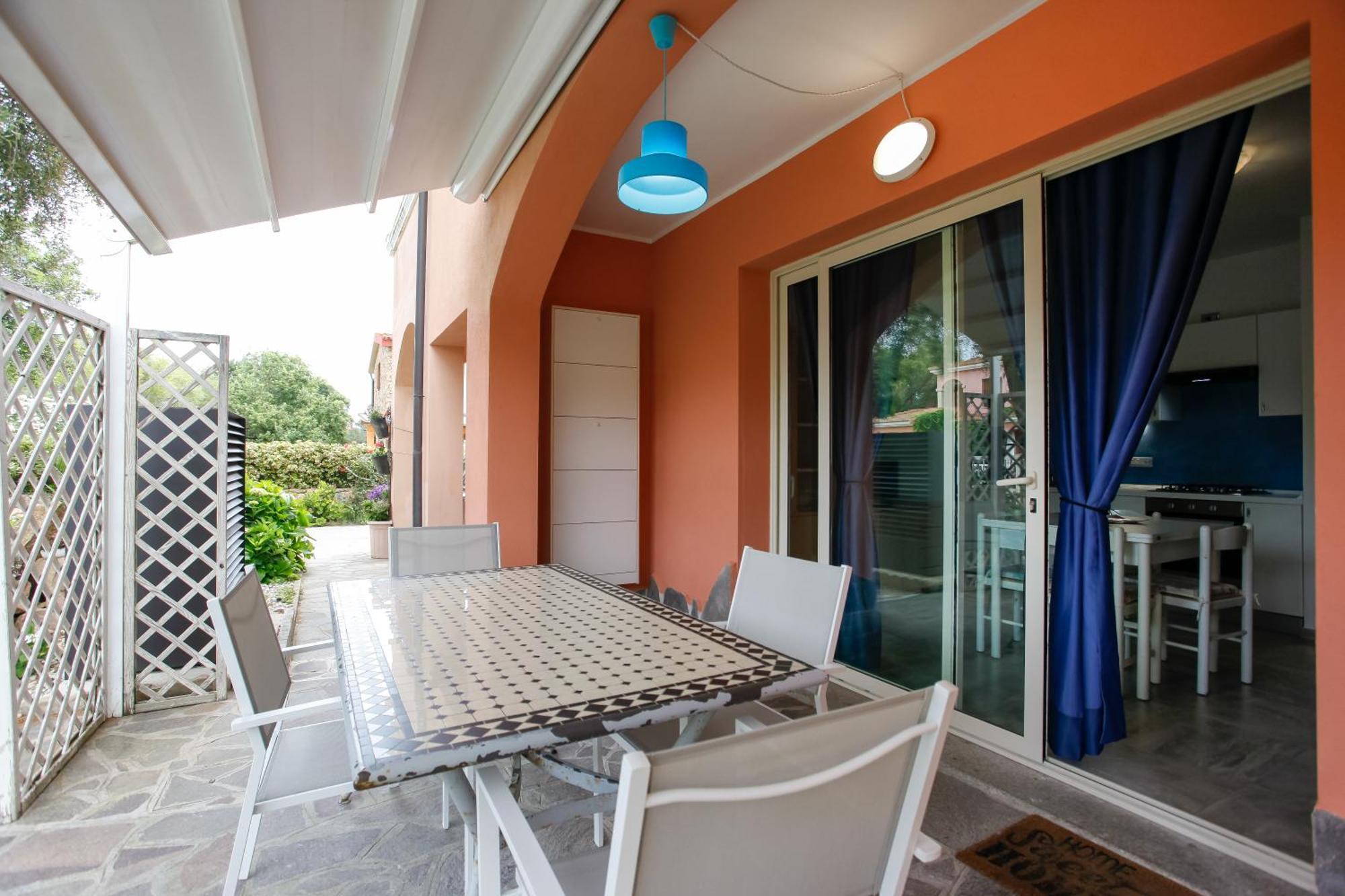 Residence Le Colonnine San Teodoro  Exterior photo